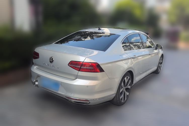 Used Volkswagen Magotan 2019 380TSI DSG Prestige Model China V Standard Rear Right 45 Deg