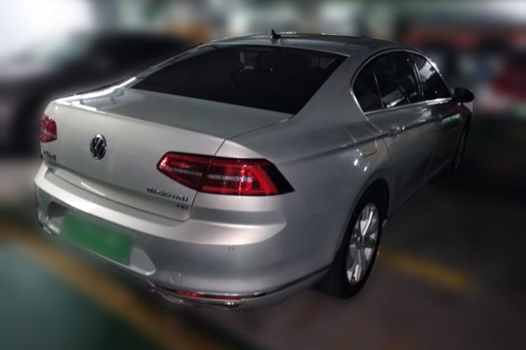 Used Volkswagen Magotan 2019 330TSI DSG Luxury Version China VI Standard Rear Right 45 Deg