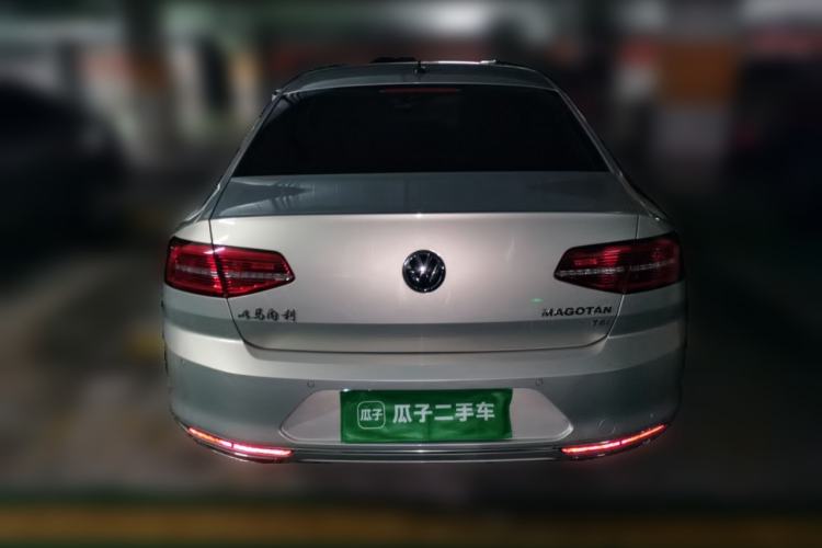 Used Volkswagen Magotan 2019 330TSI DSG Luxury Version China VI Standard Rear