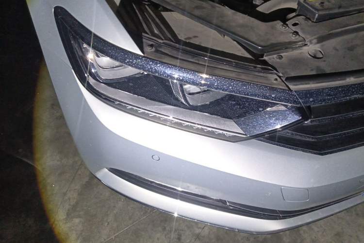 Used Volkswagen Magotan 2019 330TSI DSG Luxury Model China V Standard Right Front Headlight