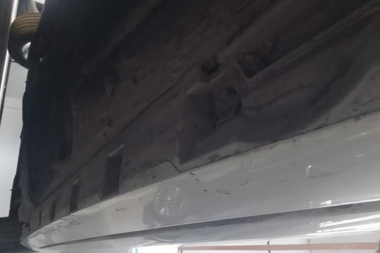 Used Volkswagen Magotan 2019 330TSI DSG Leading Model China VI Standard Right Side Sill