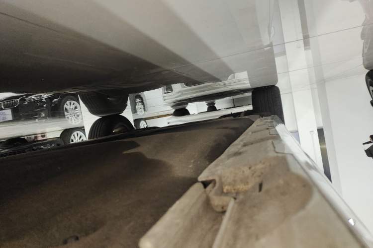 Used Volkswagen Magotan 2019 330TSI DSG Leading Model China VI Standard Right Side Sill