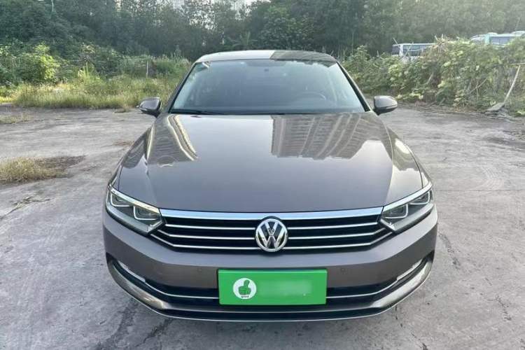 Used Volkswagen Magotan 2019 330TSI DSG Leading Edition China V Standard Exterior 1