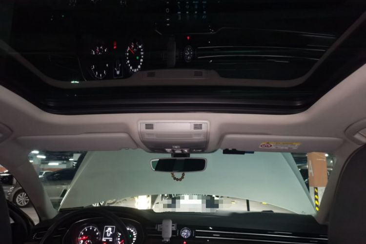 Used Volkswagen Magotan 2019 330TSI DSG Luxury Model China V Standard Headliner