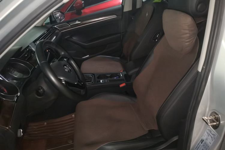 Used Volkswagen Magotan 2019 330TSI DSG Luxury Model China V Standard Left Front Seat