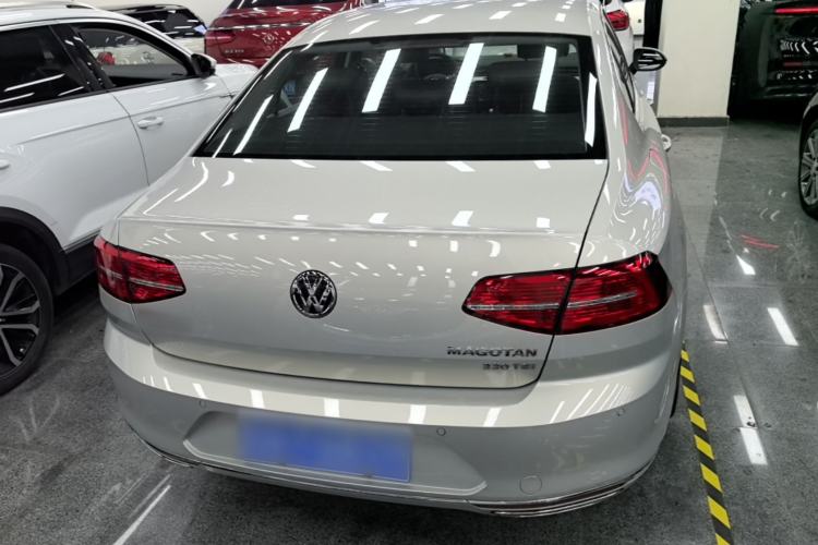 Used Volkswagen Magotan 2019 330TSI DSG Leading Edition China V Standard Rear