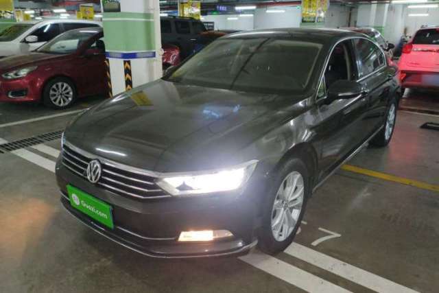 Ojetý Volkswagen Magotan 2019 330TSI DSG Luxury Model China V Standard