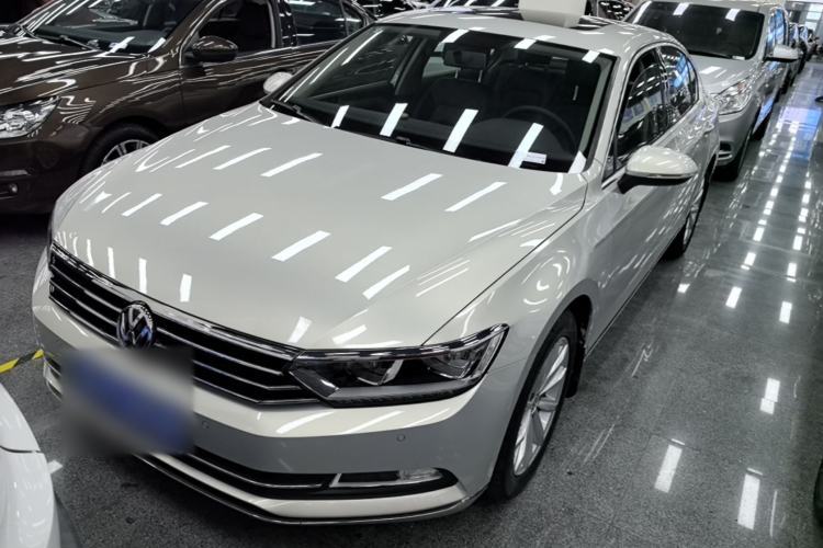 Used Volkswagen Magotan 2019 330TSI DSG Leading Edition China V Standard Guazi used car, China used car export, Used car for sale, Used cars, Cheapest cars for sale