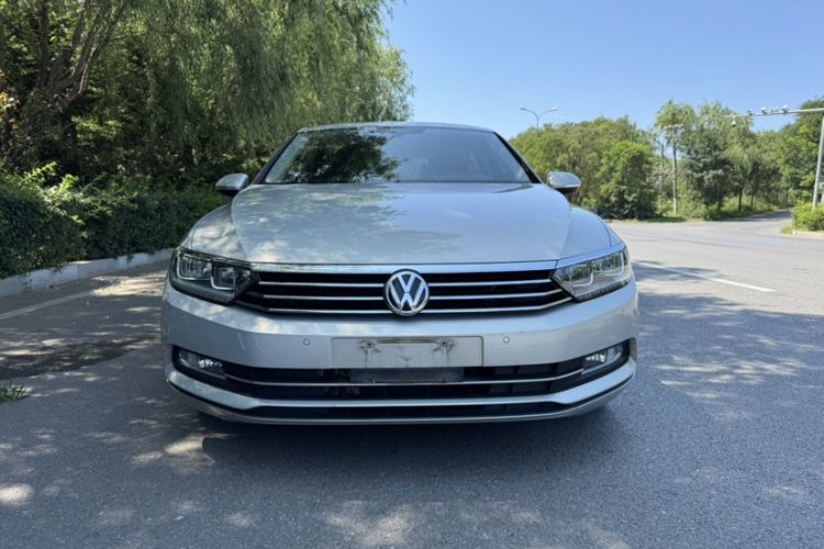 Used Volkswagen Magotan 2019 330TSI DSG Luxury Model China V Standard Exterior 5