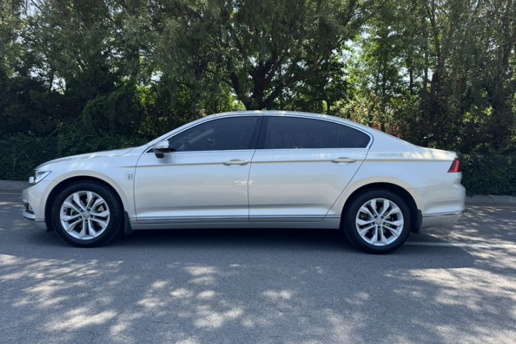 Used Volkswagen Magotan 2019 330TSI DSG Luxury Model China V Standard Exterior 8
