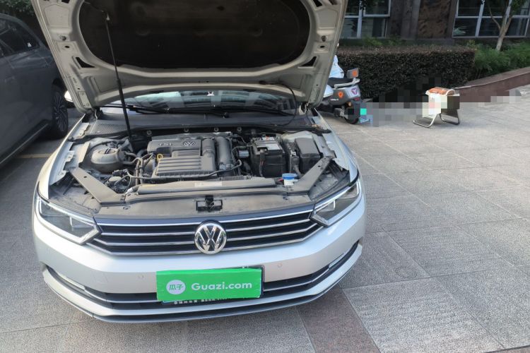 Used Volkswagen Magotan 2019 280TSI DSG Comfort Model China VI Standard Engine Bay Left