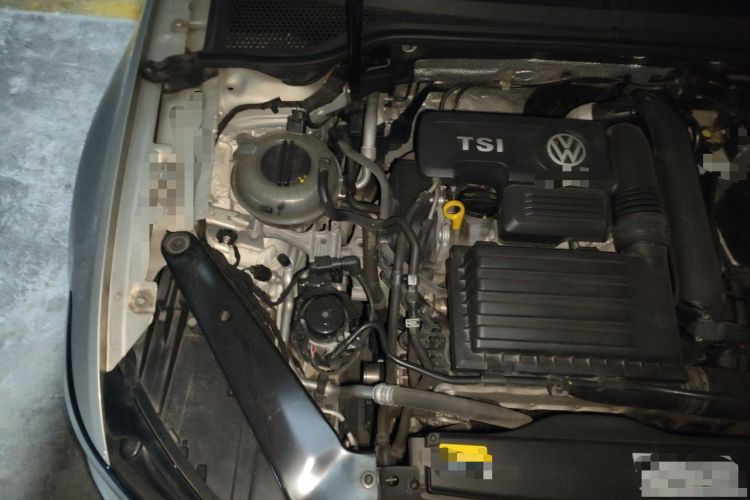Used Volkswagen Magotan 2019 280TSI DSG Comfort Model China VI Standard Engine Bay Right