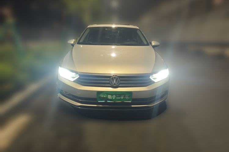 Used Volkswagen Magotan 2019 330TSI DSG Luxury Version China VI Standard Front