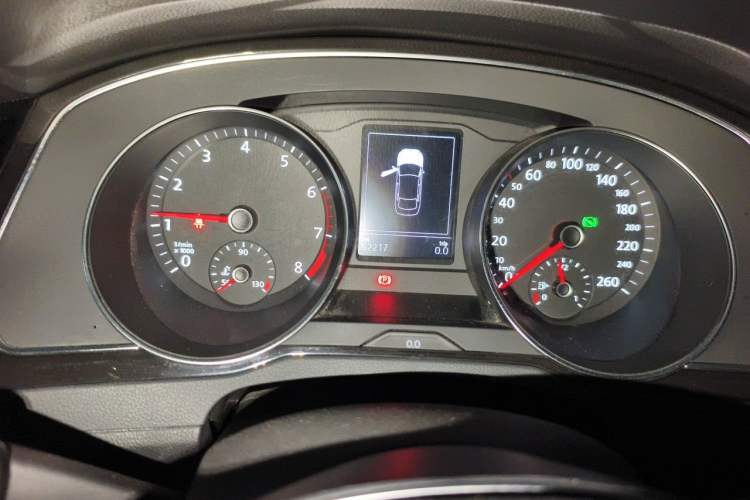 Used Volkswagen Magotan 2019 330TSI DSG Luxury Model China V Standard Instrument Cluster