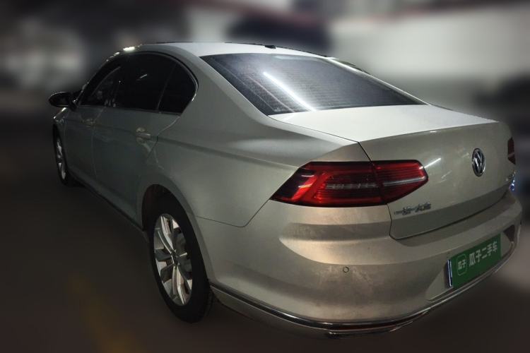 Used Volkswagen Magotan 2019 330TSI DSG Luxury Model China V Standard Rear Left 45 Deg