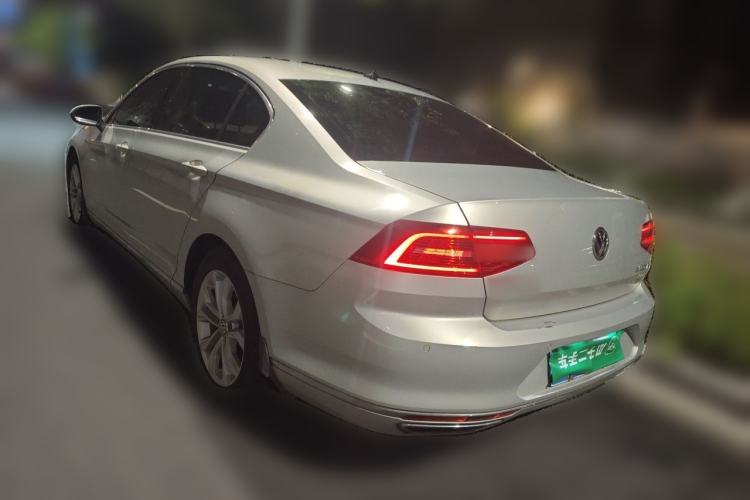 Used Volkswagen Magotan 2019 330TSI DSG Luxury Version China VI Standard Rear Left 45 Deg