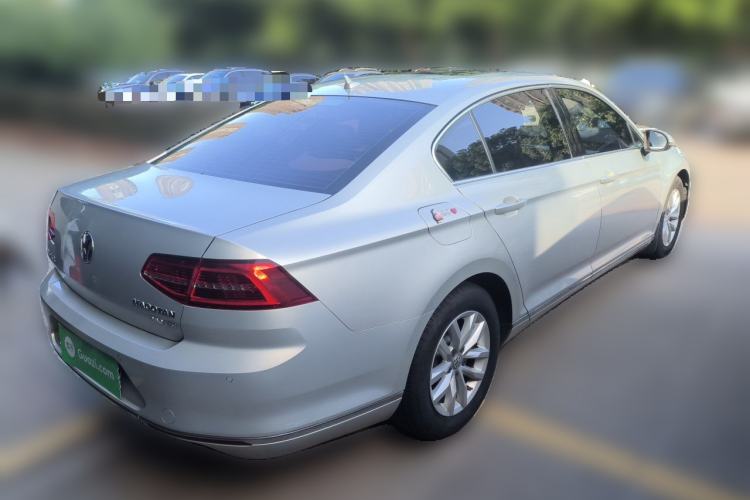Used Volkswagen Magotan 2019 280TSI DSG Comfort Model China VI Standard Rear Right 45 Deg