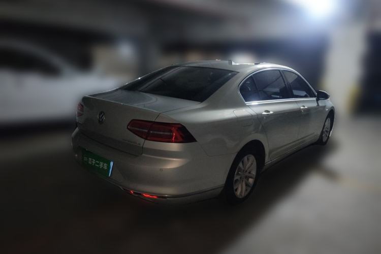 Used Volkswagen Magotan 2019 280TSI DSG Comfort Model China VI Standard Rear Right 45 Deg