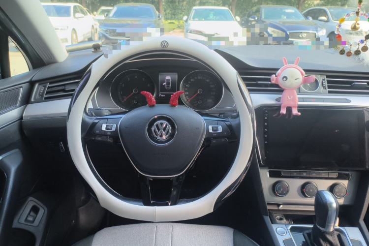 Used Volkswagen Magotan 2019 280TSI DSG Comfort Model China VI Standard Steering Wheel