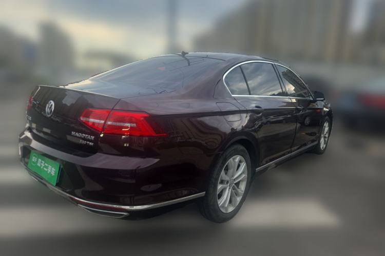 Used Volkswagen Magotan 2019 330TSI DSG Luxury Model China V Standard Rear Right 45 Deg
