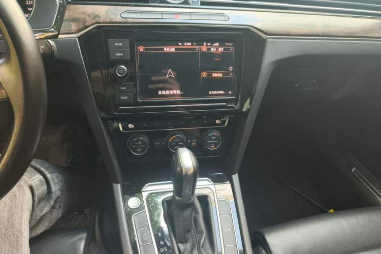 Used Volkswagen Magotan 2019 330TSI DSG Luxury Model China V Standard Audio And AC Panel