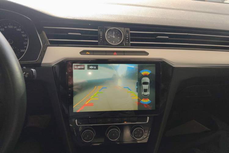 Used Volkswagen Magotan 2019 330TSI DSG Leading Edition China V Standard Audio And AC Panel