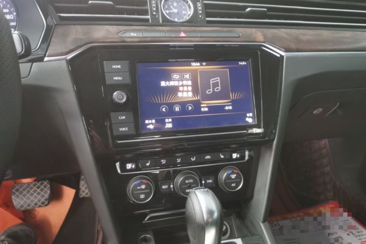 Used Volkswagen Magotan 2019 330TSI DSG Luxury Version China VI Standard Audio And AC Panel