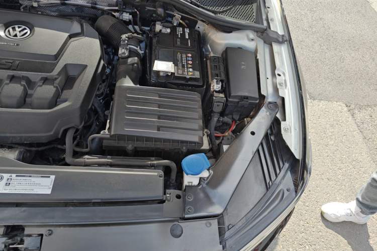 Used Volkswagen Magotan 2019 330TSI DSG Luxury Model China V Standard Engine Bay Left