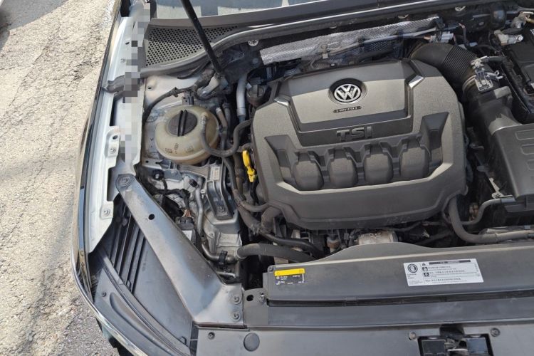 Used Volkswagen Magotan 2019 330TSI DSG Luxury Model China V Standard Engine Bay Right