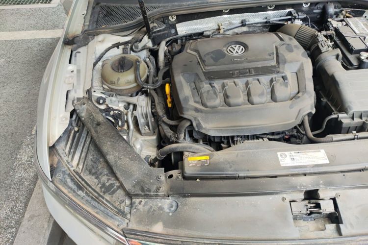 Used Volkswagen Magotan 2019 330TSI DSG Luxury Model China V Standard Engine Bay Right