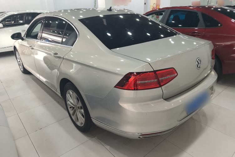 Used Volkswagen Magotan 2019 330TSI DSG Luxury Version China VI Standard Exterior 1