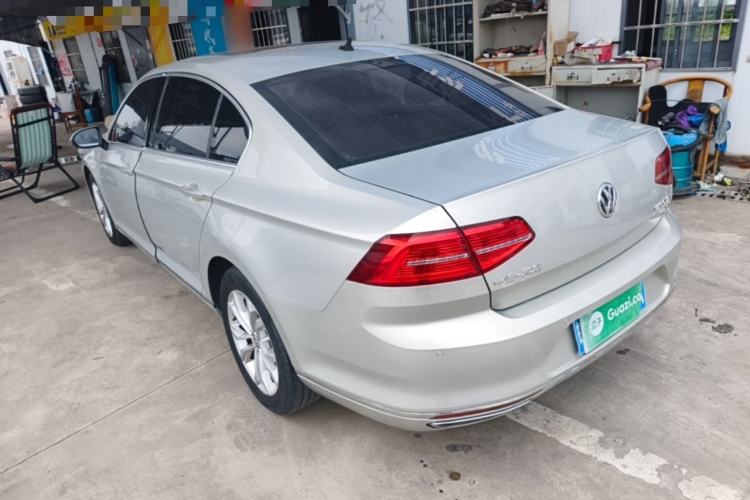 Used Volkswagen Magotan 2019 330TSI DSG Luxury Model China V Standard Exterior 2
