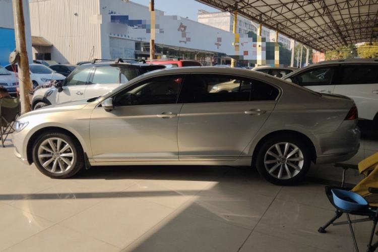 Used Volkswagen Magotan 2019 330TSI DSG Leading Edition China V Standard Exterior 3