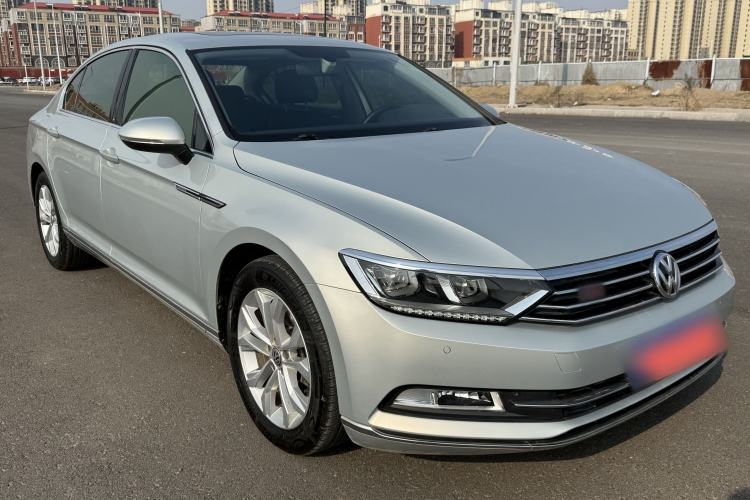 Used Volkswagen Magotan 2019 330TSI DSG Luxury Version China VI Standard Exterior 3