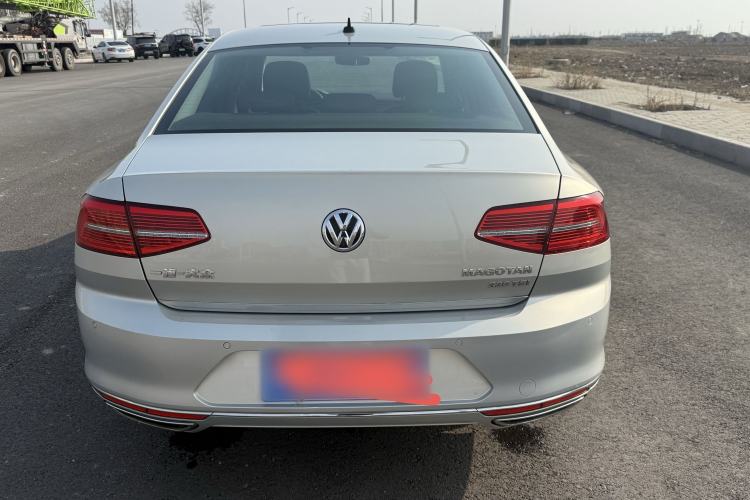 Used Volkswagen Magotan 2019 330TSI DSG Luxury Version China VI Standard Exterior 4