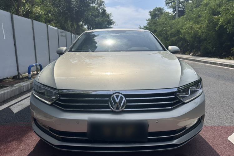 Used Volkswagen Magotan 2019 380TSI DSG Luxury Model China V Standard Exterior 5