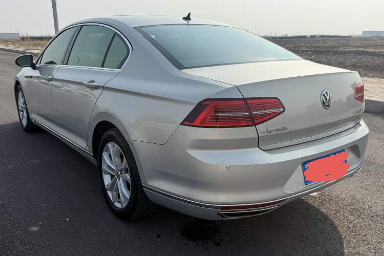 Used Volkswagen Magotan 2019 330TSI DSG Luxury Version China VI Standard Exterior 6