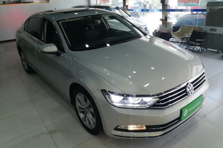 Used Volkswagen Magotan 2019 330TSI DSG Luxury Version China VI Standard Front Right 45 Deg