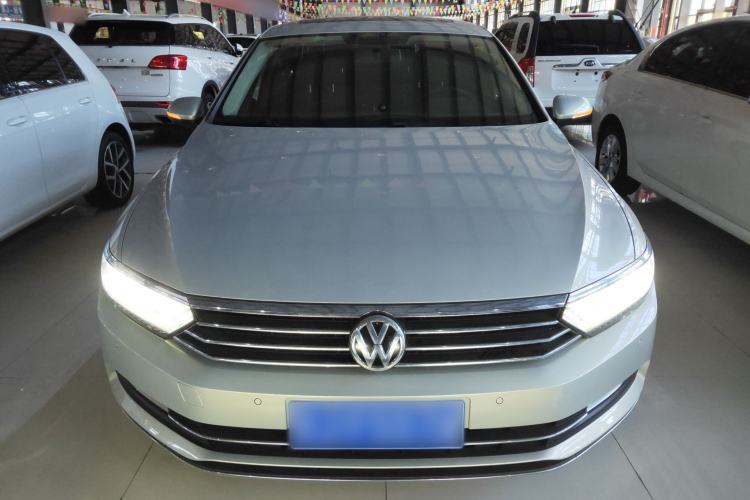 Used Volkswagen Magotan 2019 330TSI DSG Leading Edition China V Standard Front
