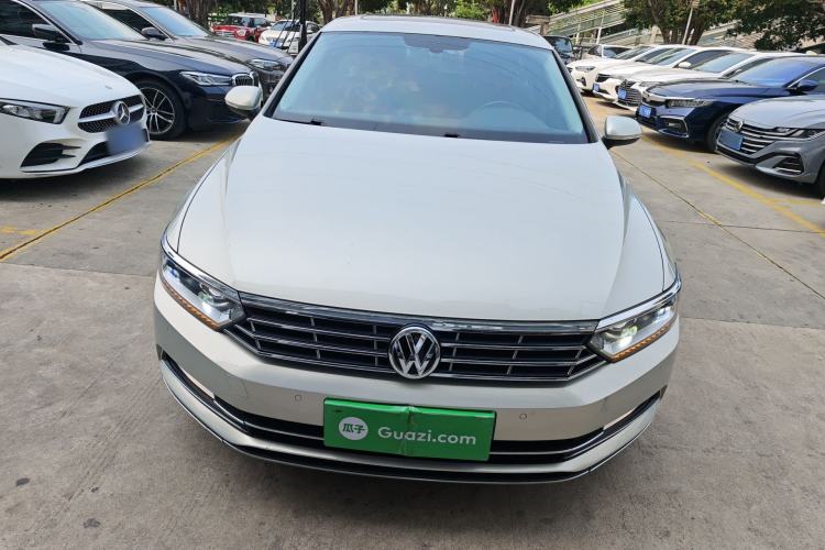 Used Volkswagen Magotan 2019 380TSI DSG Luxury Model China V Standard Front
