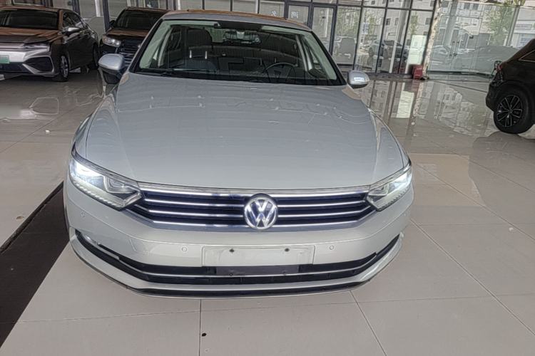 Used Volkswagen Magotan 2019 330TSI DSG Luxury Model China V Standard Front
