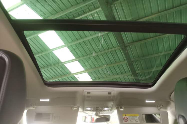 Used Volkswagen Magotan 2019 330TSI DSG Luxury Version China VI Standard Headliner