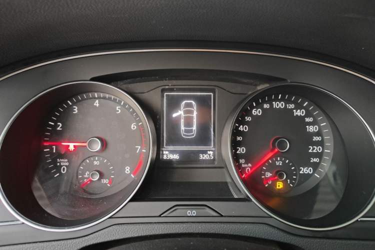 Used Volkswagen Magotan 2019 280TSI DSG Comfort Model China VI Standard Instrument Cluster