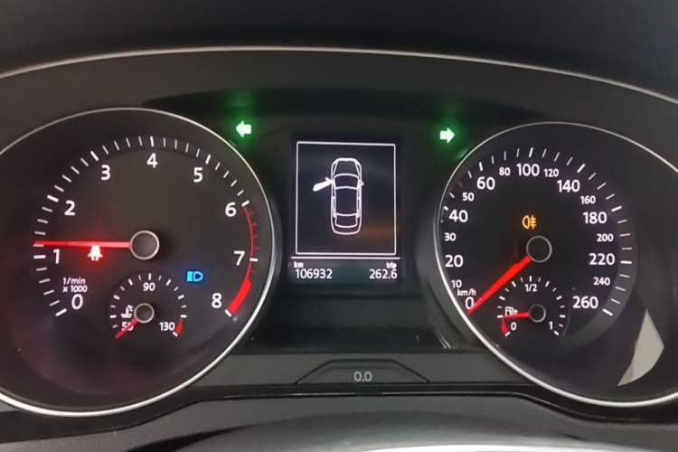 Used Volkswagen Magotan 2019 330TSI DSG Leading Model China VI Standard Instrument Cluster