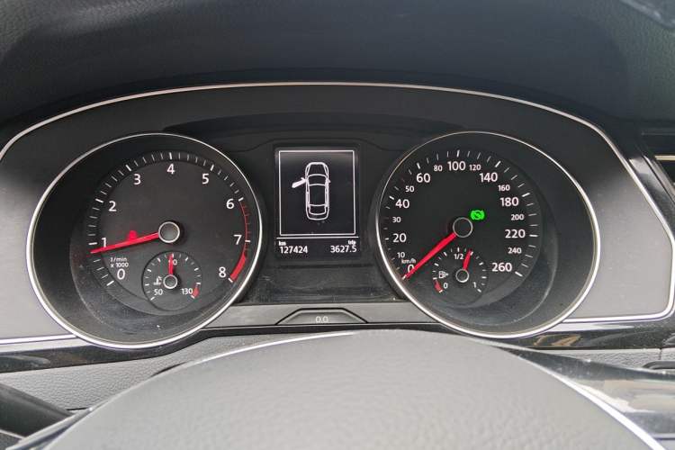Used Volkswagen Magotan 2019 330TSI DSG Leading Model China VI Standard Instrument Cluster