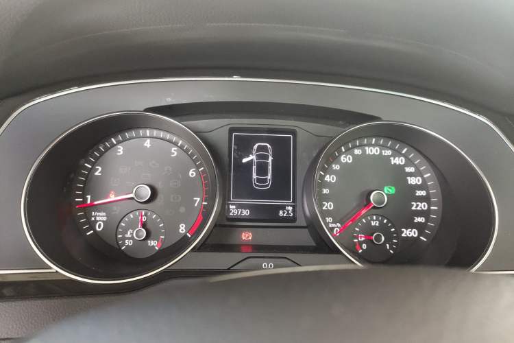 Used Volkswagen Magotan 2019 330TSI DSG Leading Edition China V Standard Instrument Cluster
