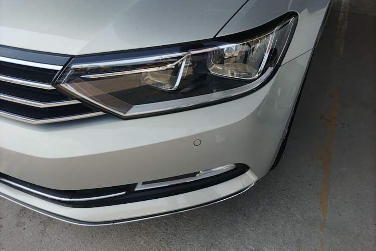 Used Volkswagen Magotan 2019 280TSI DSG Leading Model China VI Standard Left Front Headlight