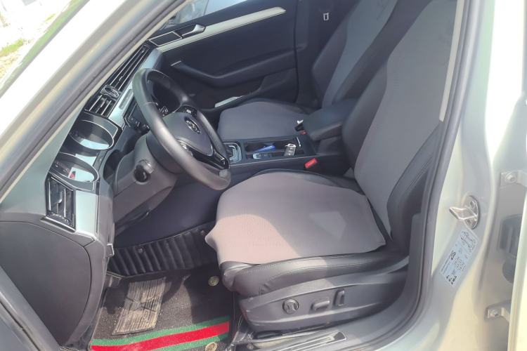 Used Volkswagen Magotan 2019 330TSI DSG Leading Model China VI Standard Left Front Seat