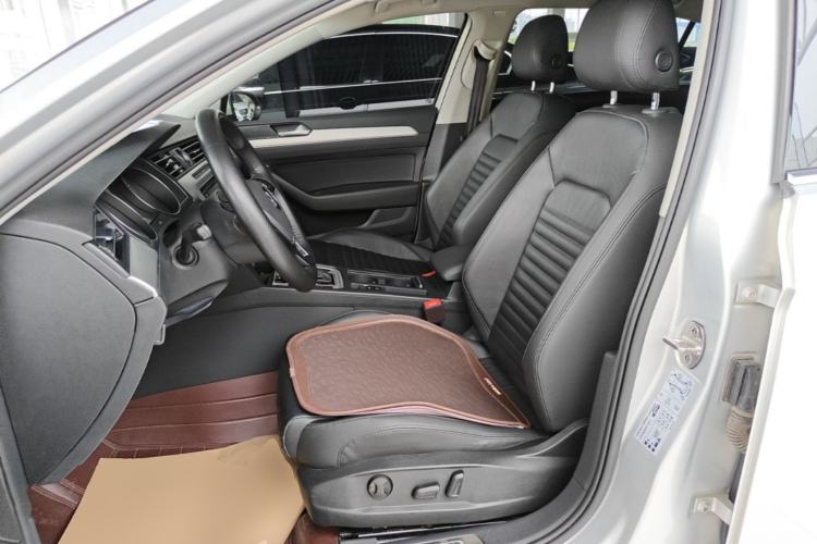 Used Volkswagen Magotan 2019 280TSI DSG Comfort Model China VI Standard Left Front Seat