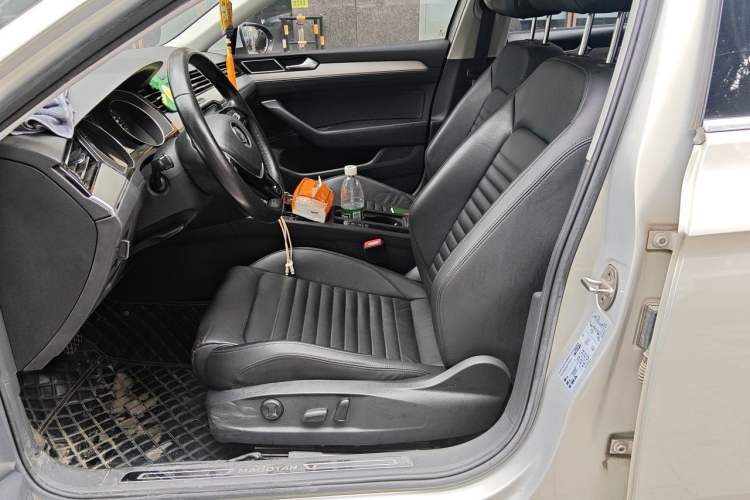 Used Volkswagen Magotan 2019 330TSI DSG Leading Model China VI Standard Left Front Seat